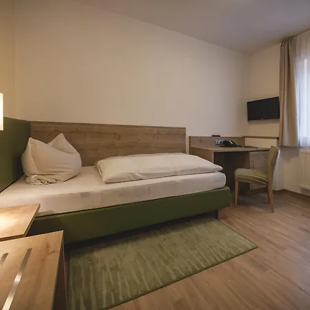 Hotel - Zur Post 3*