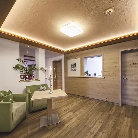 Hotell - Zur Post Neukirchen am Teisenberg