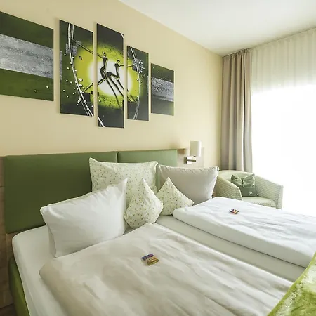 - Zur Post Hotell