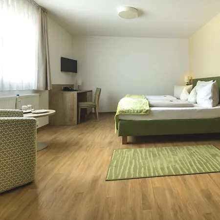 - Zur Post Hotell